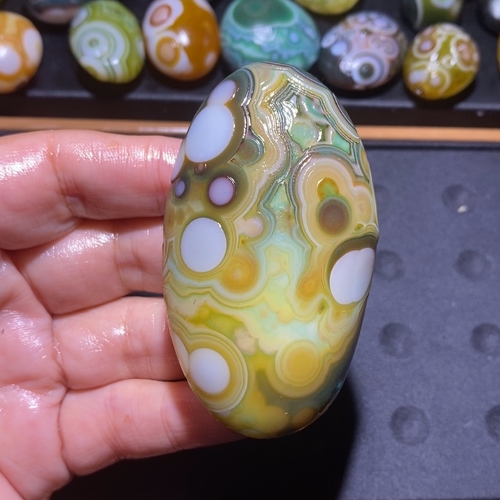 未镶嵌玛瑙/玉髓珠宝半成品128