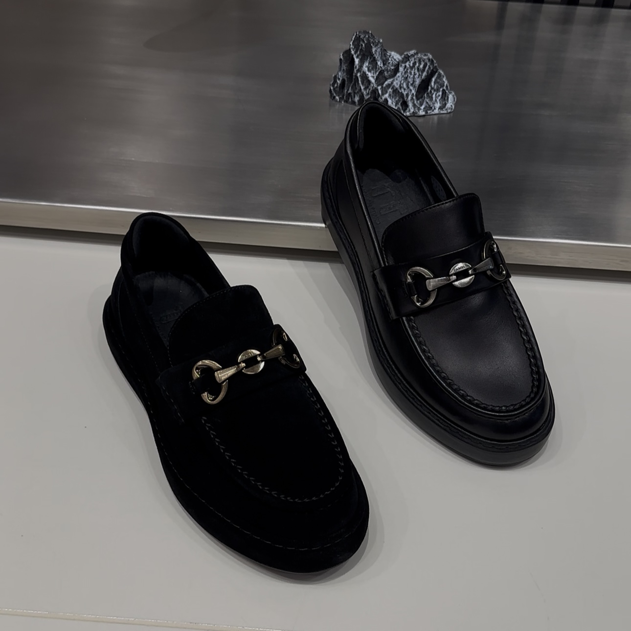 休闲皮鞋纯色男士简约风平底厚底皮鞋春秋一脚蹬休闲乐福鞋