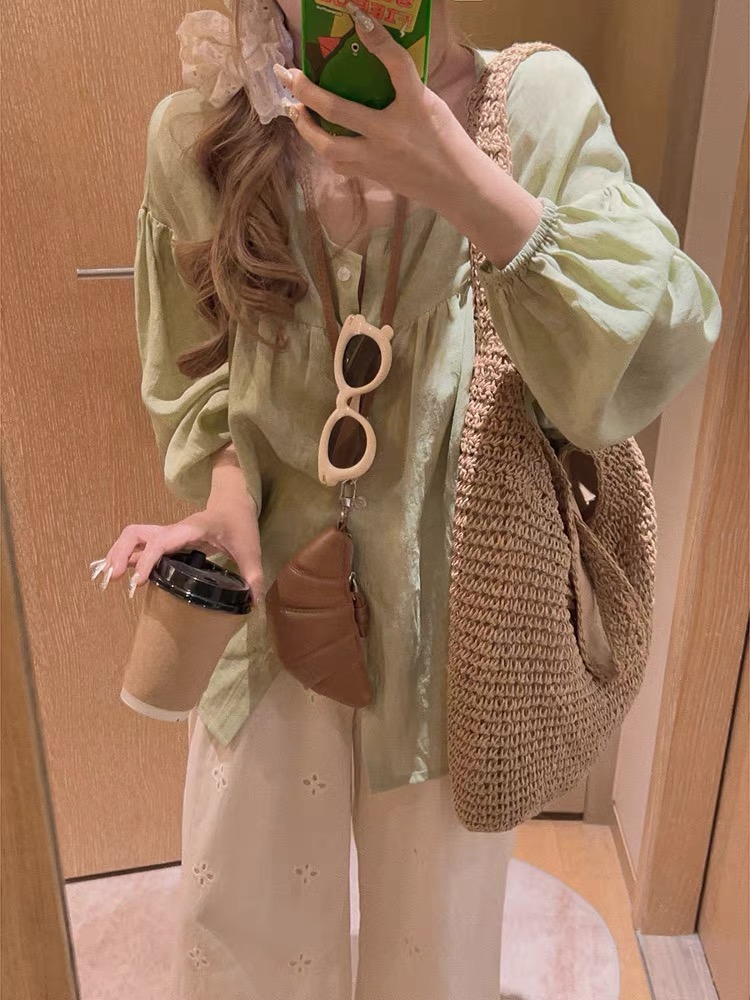 浅绿色V领长袖衬衫女夏季早秋韩系宽松娃娃衫Q226