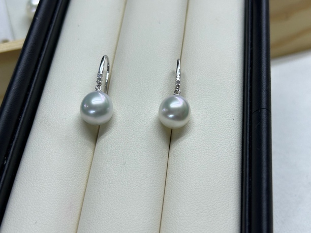 海水珍珠澳白9-10mm18k金镶钻耳勾