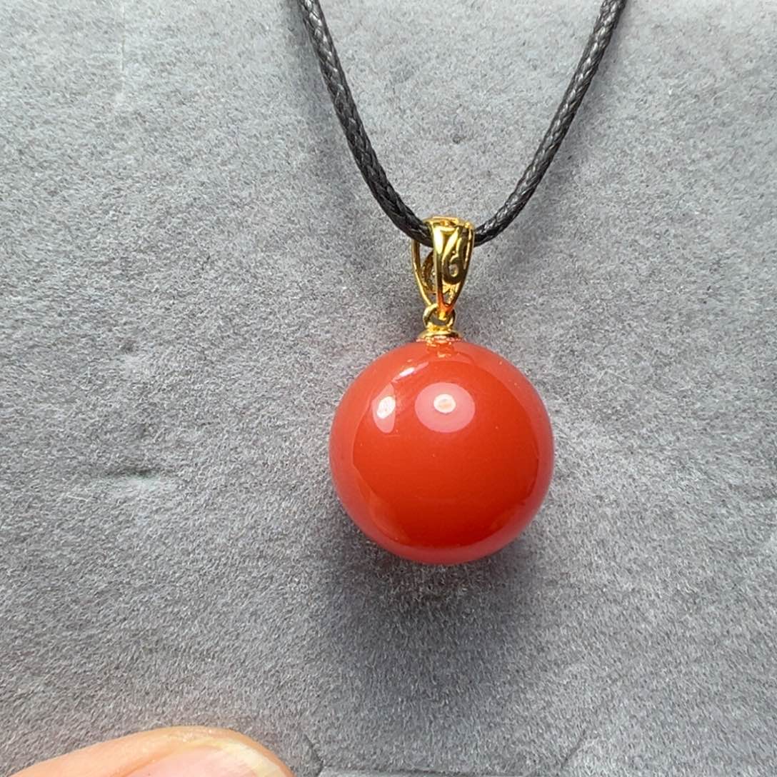 南红玛瑙吊坠18K金镶嵌