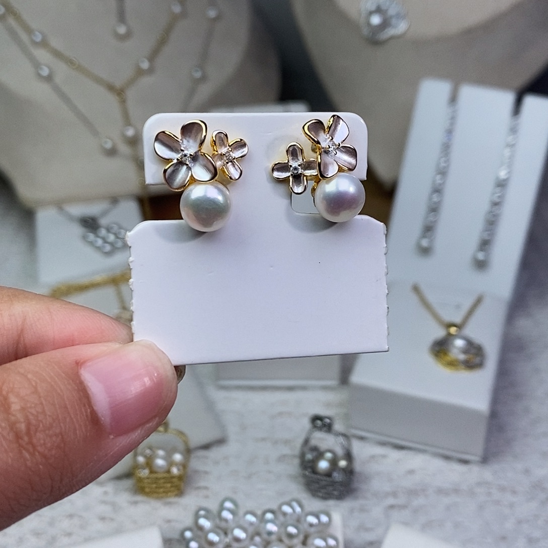 淡水珍珠银S925镶嵌耳饰