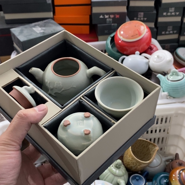 陶瓷艺术品及陶瓷制品