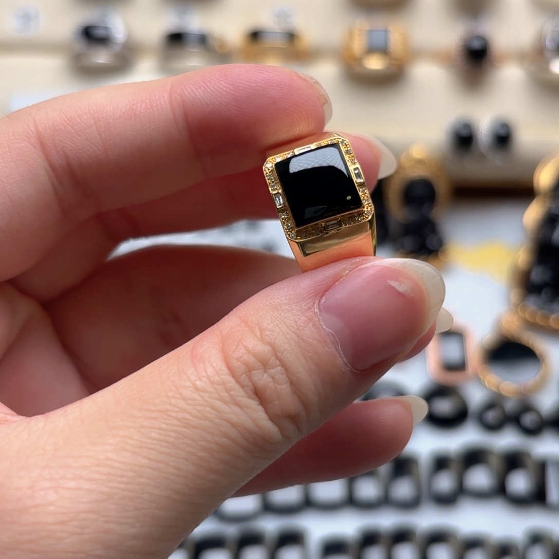 翡翠18K金镶嵌戒指缅甸翡翠