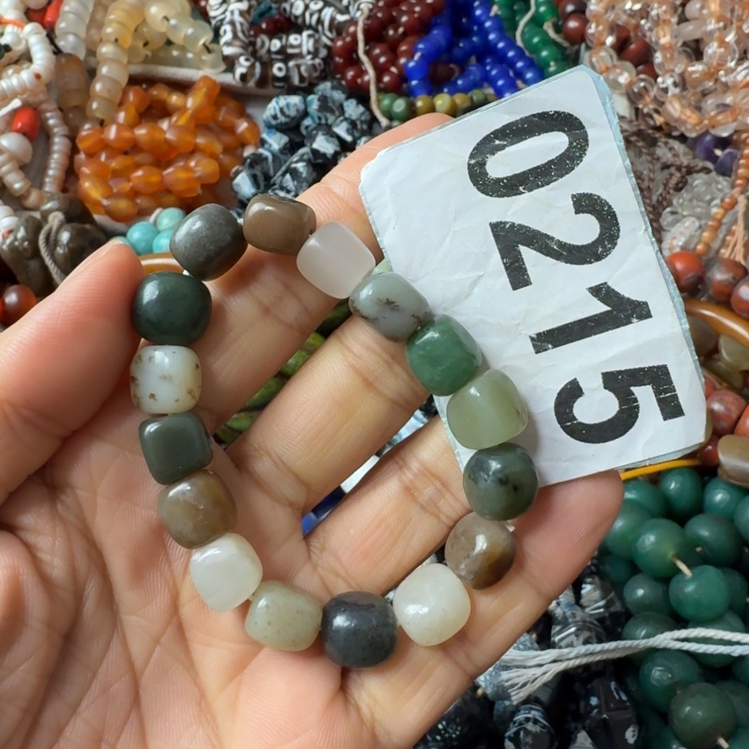 和田玉（糖玉）未镶嵌手链