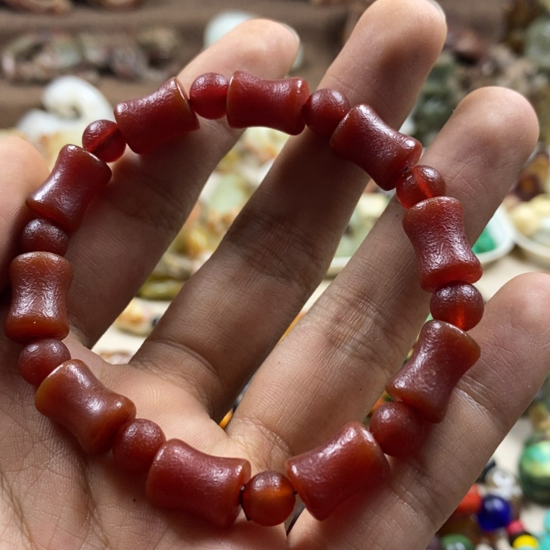 玛瑙/玉髓颈饰合金