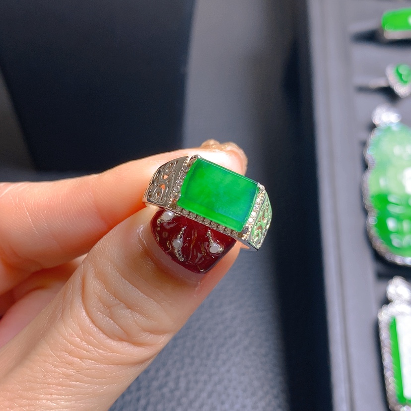 【闪购商品】翡翠戒指银S925镶嵌戒指