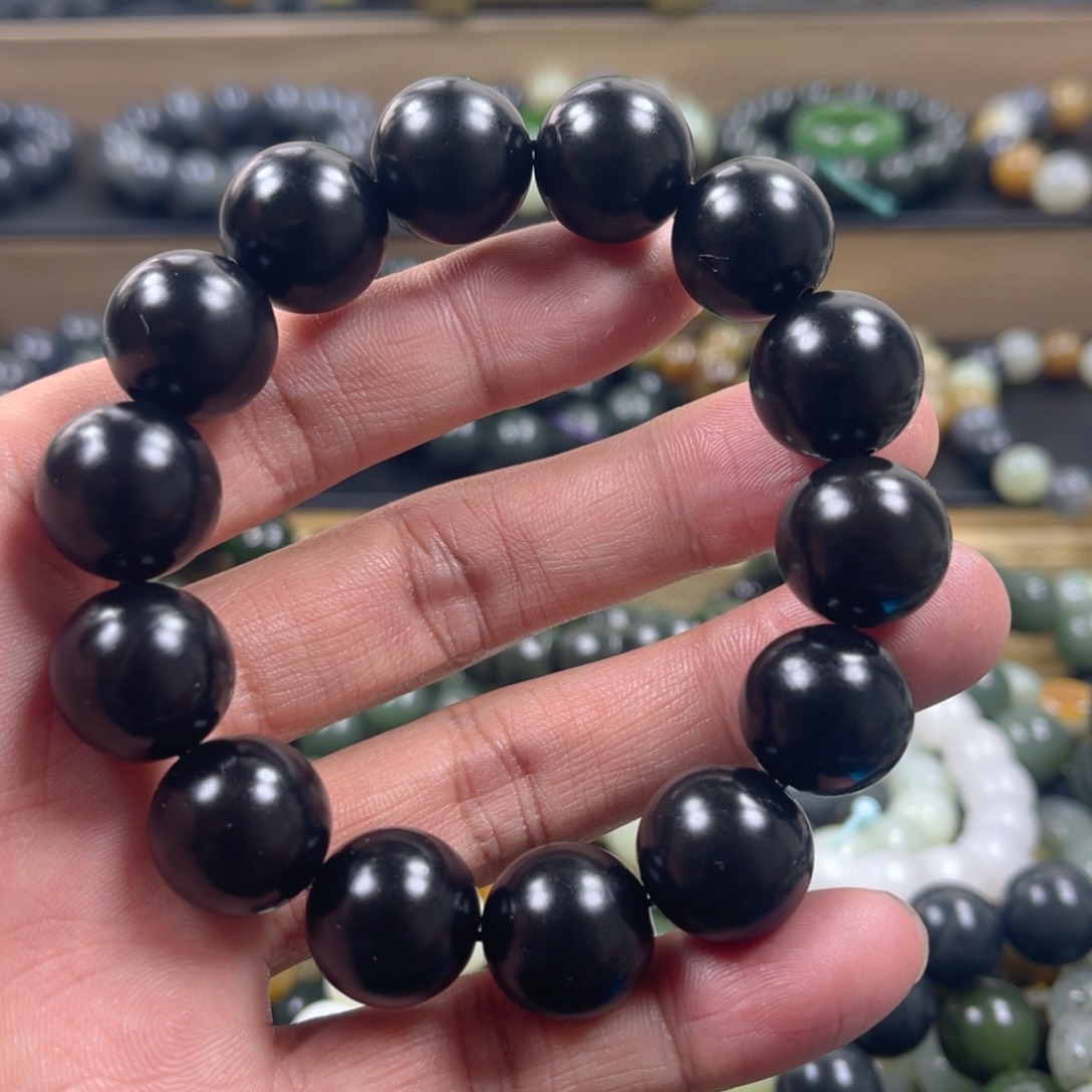 和田玉手串未镶嵌