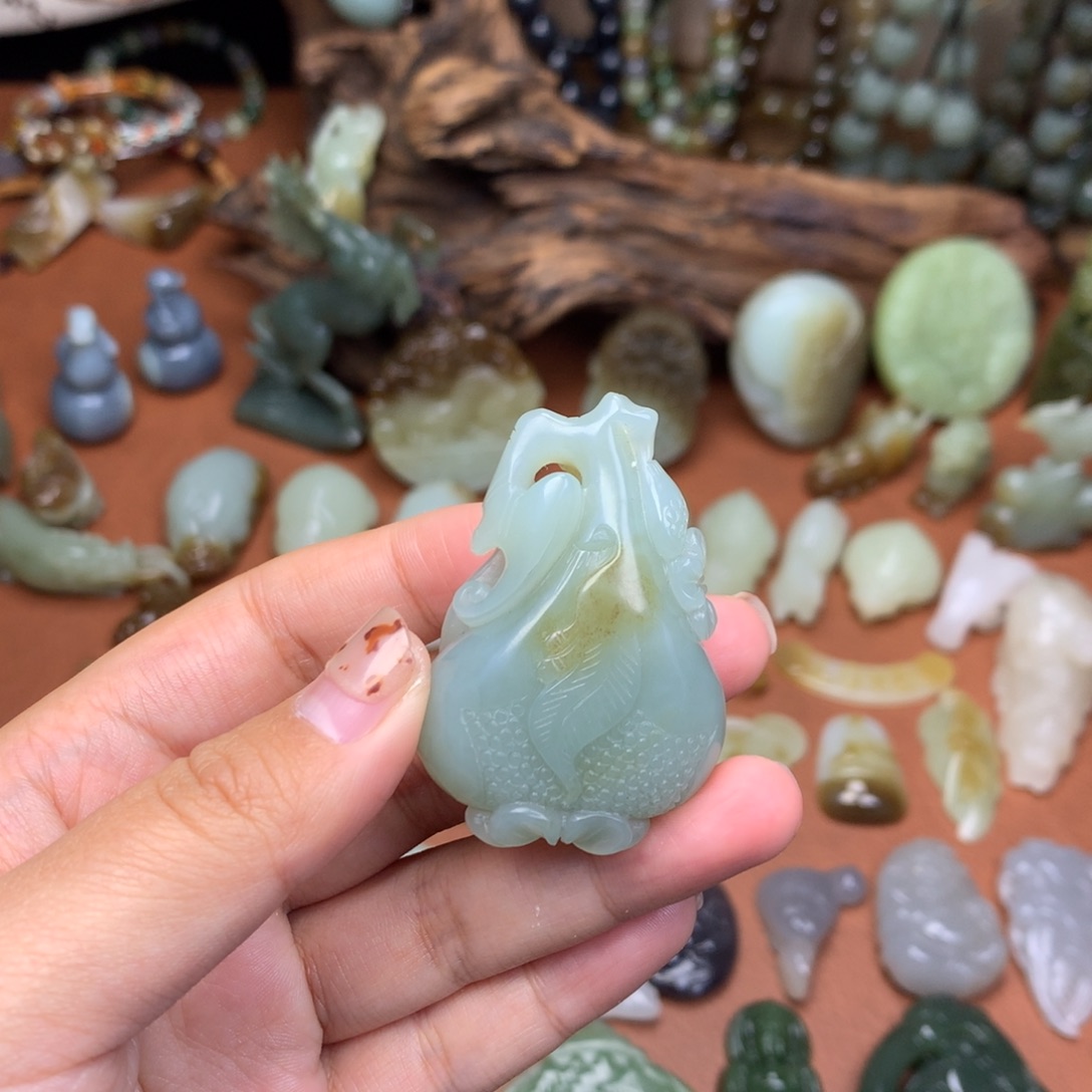 和田玉未镶嵌挂件