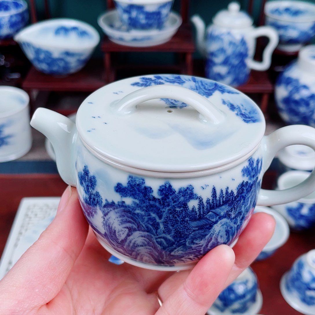 澳**旗手工手绘青花，青花