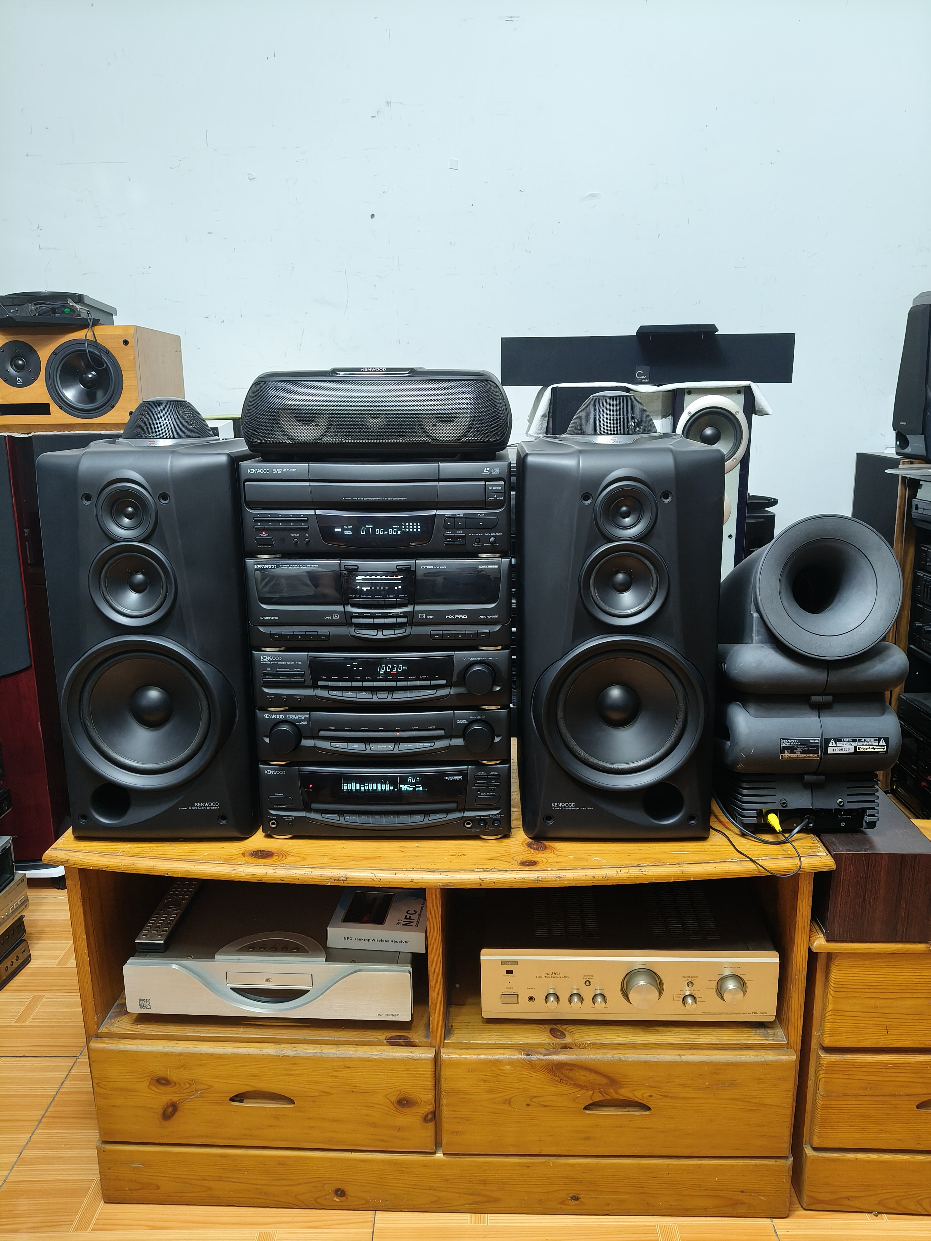 建伍组合音响大全套，CD,LD磁带功能，运费买家自理