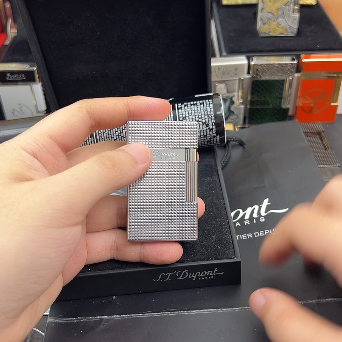 银色巴黎丁朗声打火机