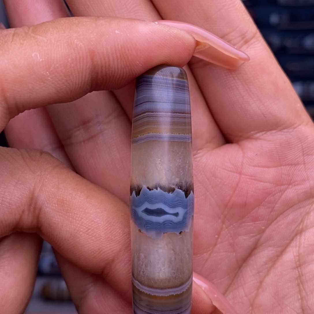 段***玛瑙/玉髓未镶嵌珠宝半成品