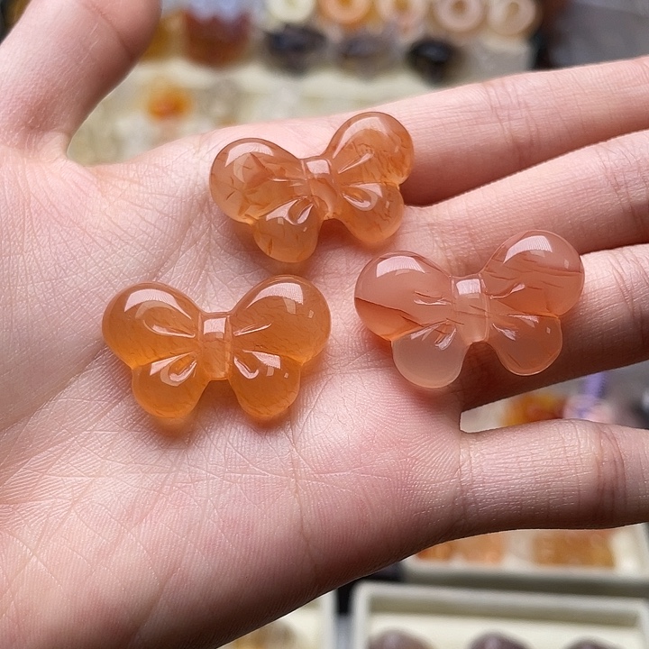 玛瑙/玉髓未镶嵌玛瑙龙纹蝴蝶结