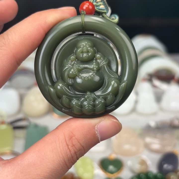 和田玉吊坠未镶嵌