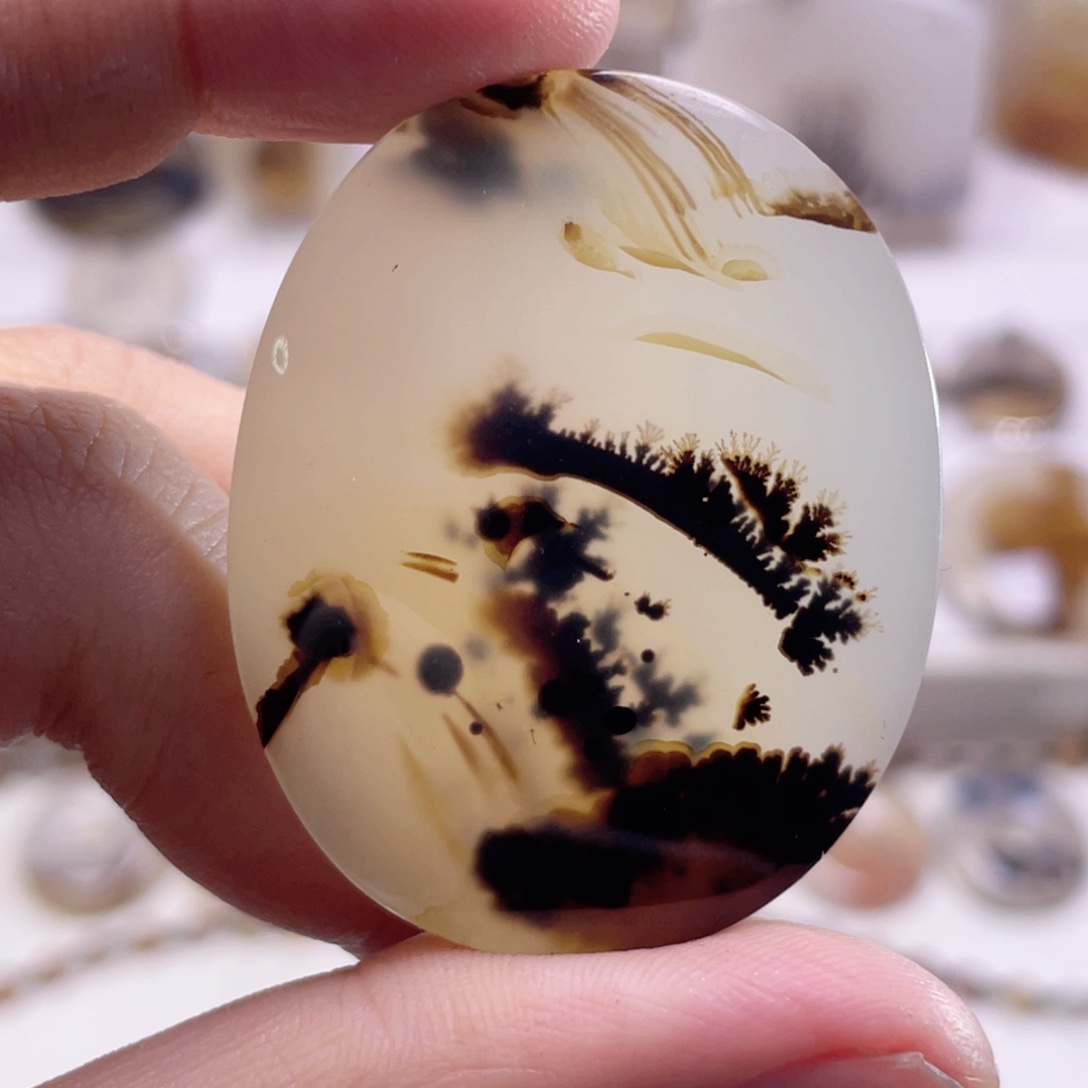 玛瑙/玉髓未镶嵌珠宝奇石