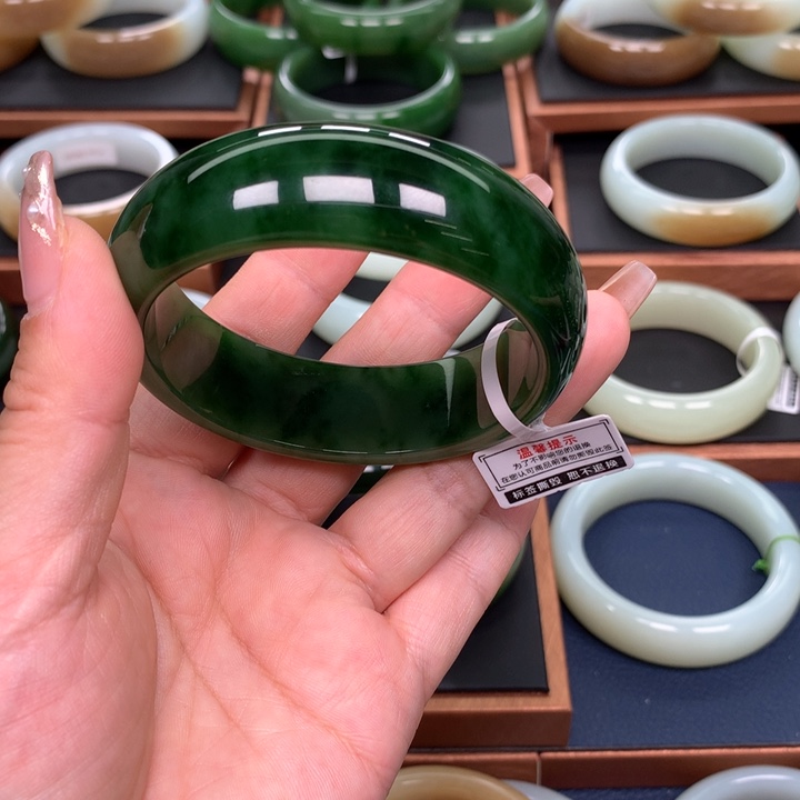 和田玉（碧玉）5960圈口未镶嵌