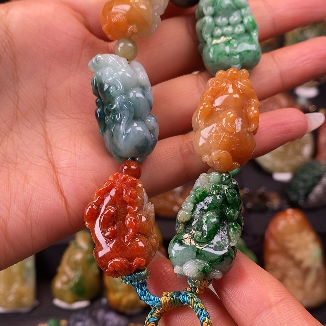 定制翡翠未镶嵌辉**生