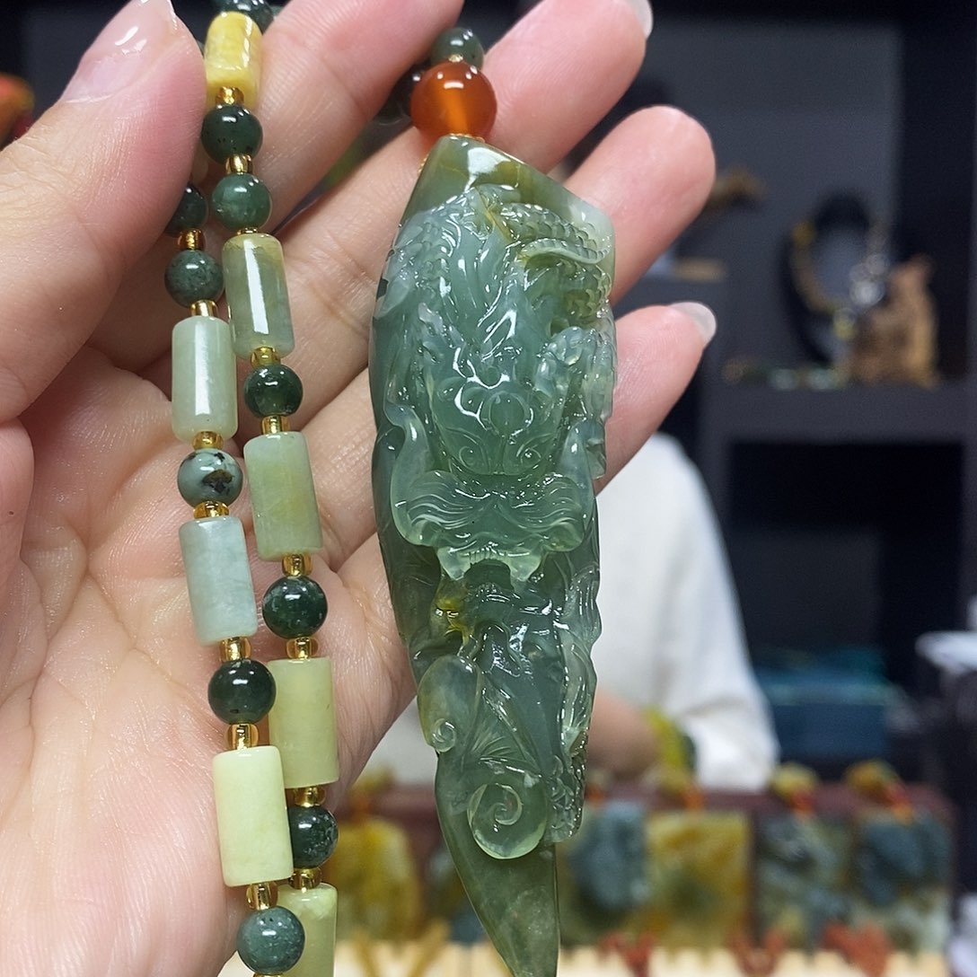 未镶嵌岫玉挂件吊坠项链