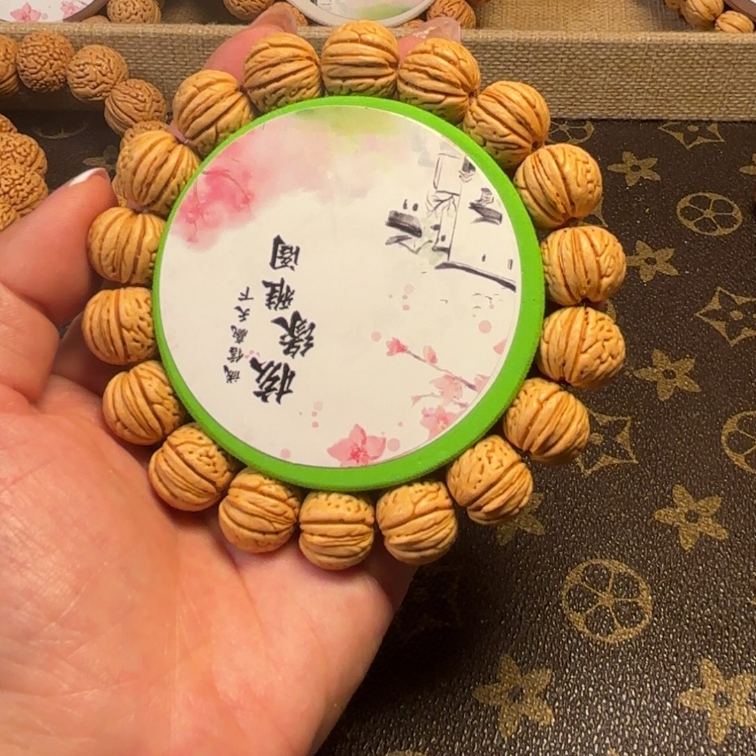 嘉***.手串桃核南瓜桃核15.5