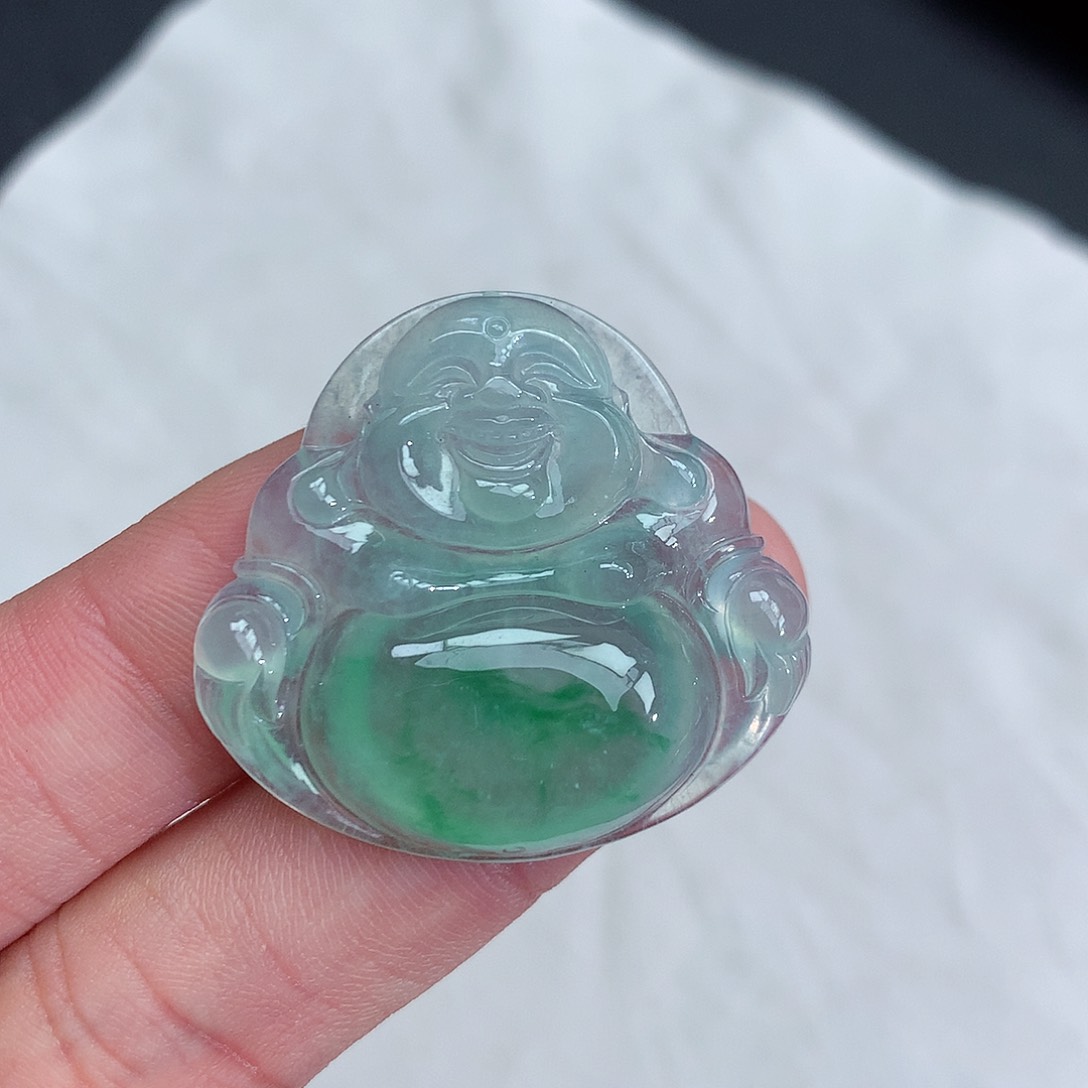 翡翠颈饰未镶嵌冰种飘绿佛公