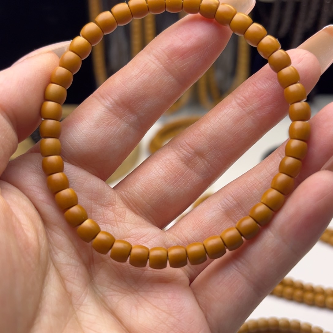 吊坠橄榄核核尖单圈0.53