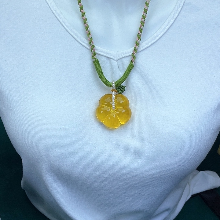 琥珀裸石未镶嵌蜜蜡