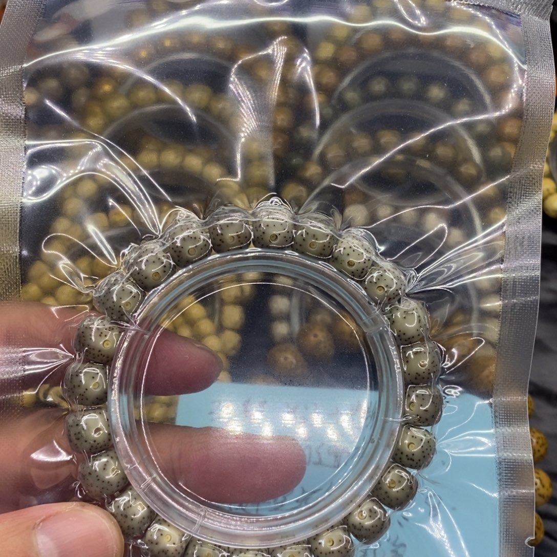 Y***空手串星月菩提10*9福利