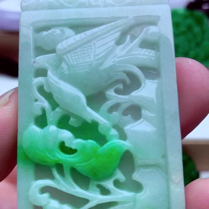 翡翠未镶嵌吊坠(不含链)