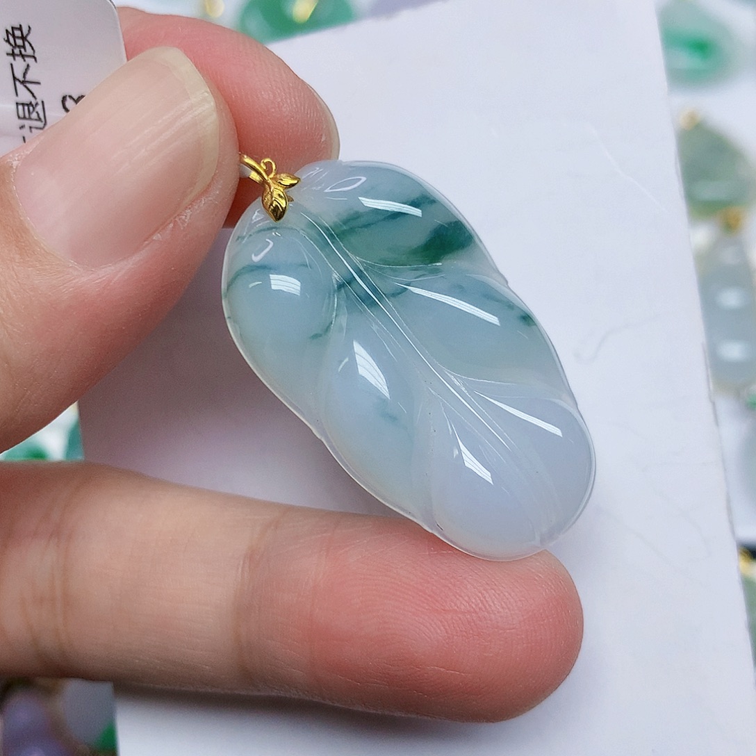 翡翠18K金镶嵌颈饰356788