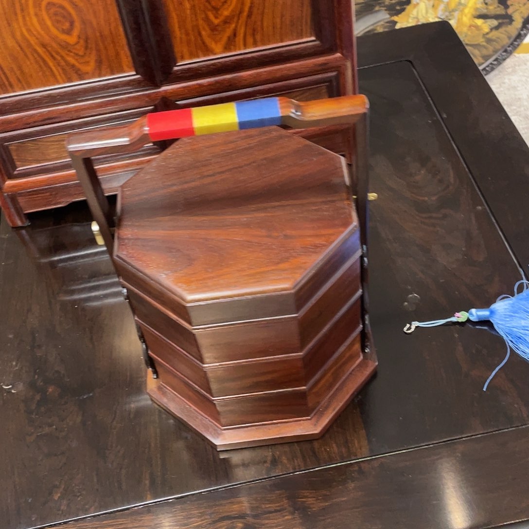 红酸枝木类成套家具