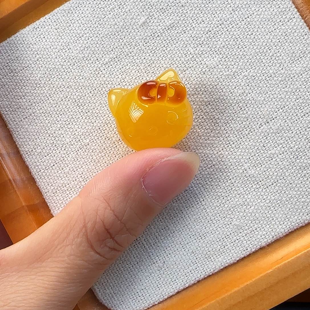 琥珀未镶嵌珠宝奇石