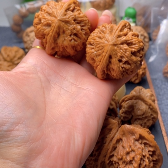 吊坠文玩核桃47粗筋精品