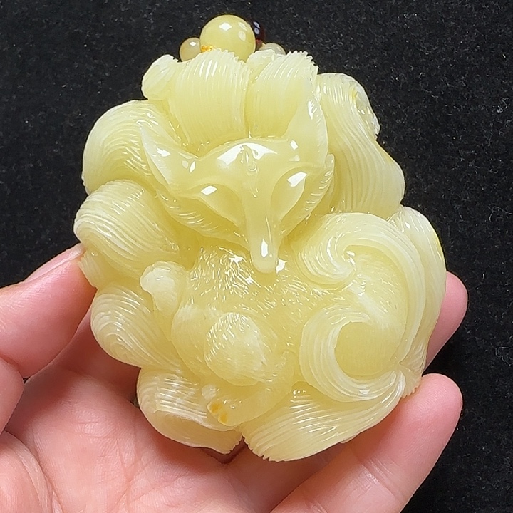 蜜蜡珠宝奇石未镶嵌