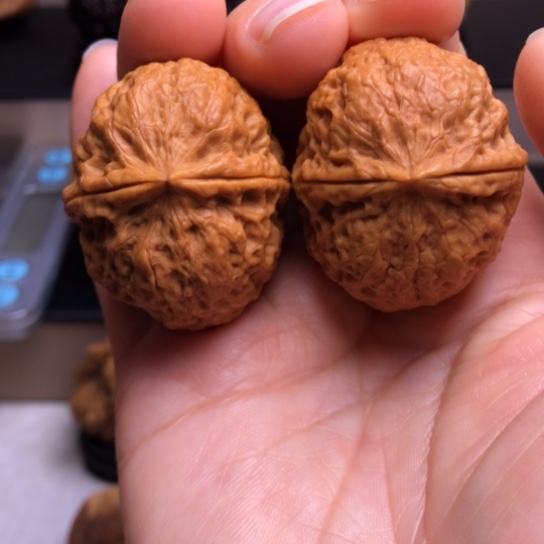 文玩核桃把件云顶绣球3