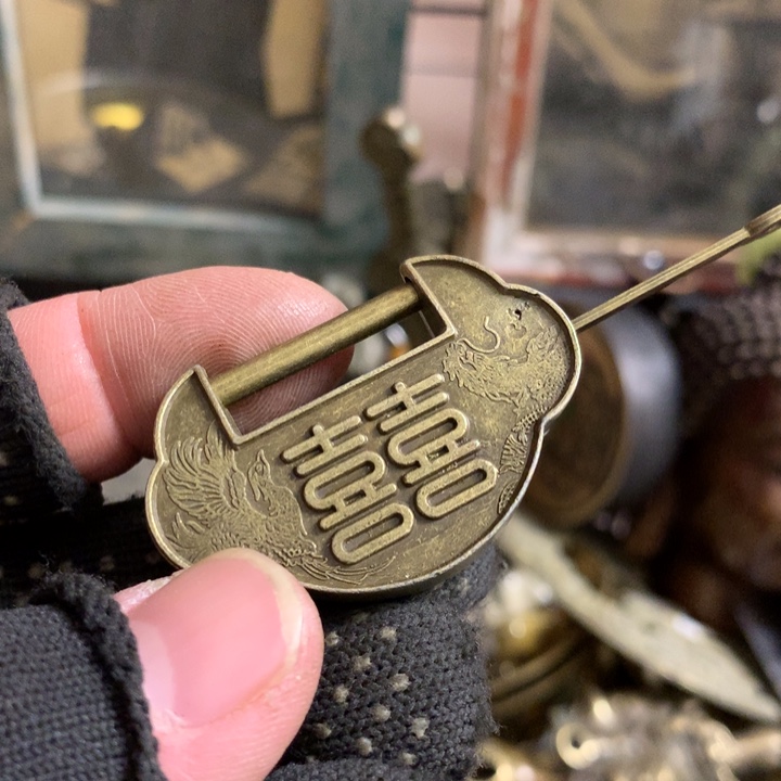 福***酒一物一拍所见即所得