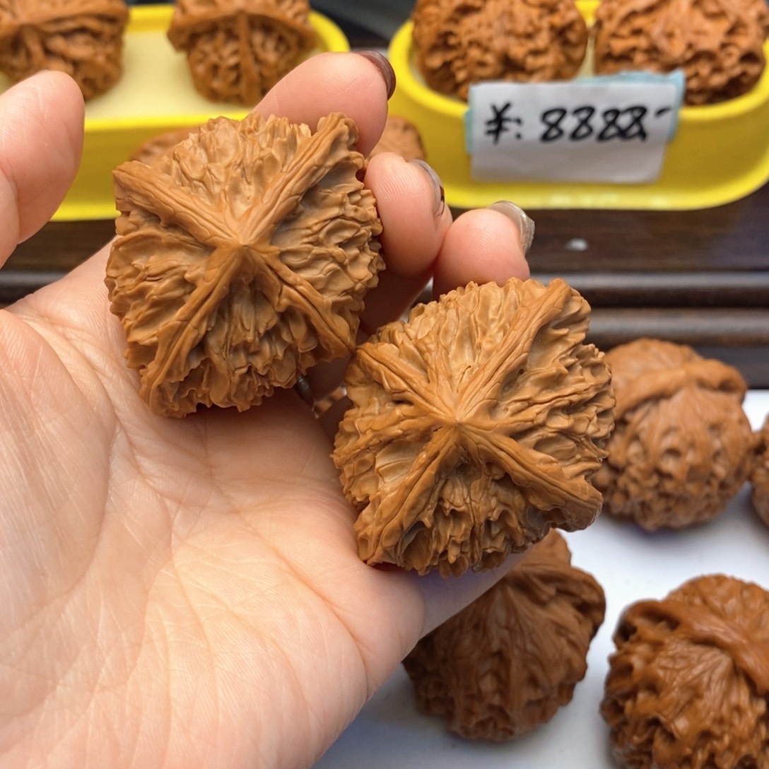 秋***冬文玩核桃把件608号玉麒麟四