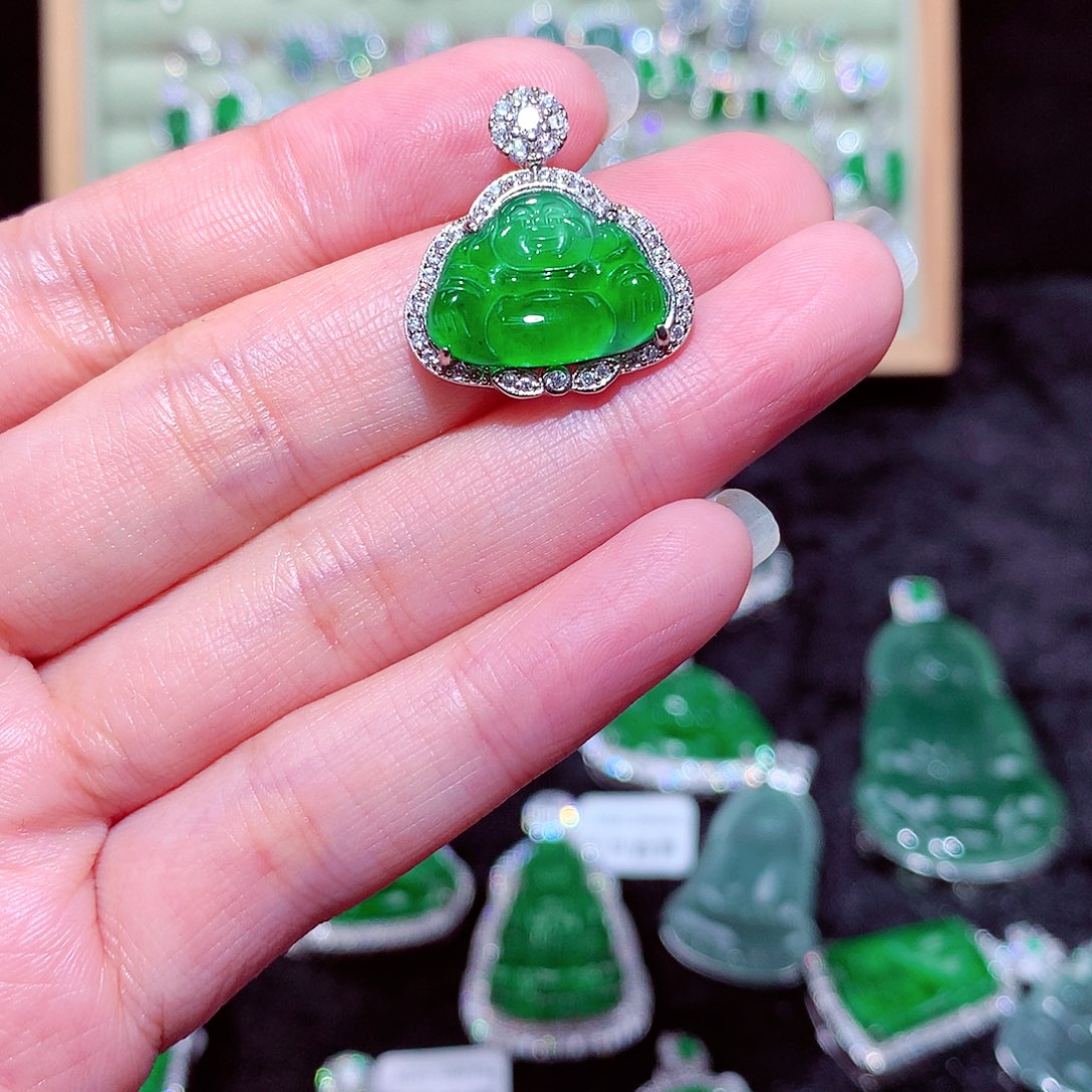 【闪购商品】翡翠吊坠(不含链)未镶嵌