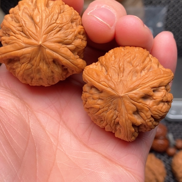 文玩核桃把件?铁锤奔