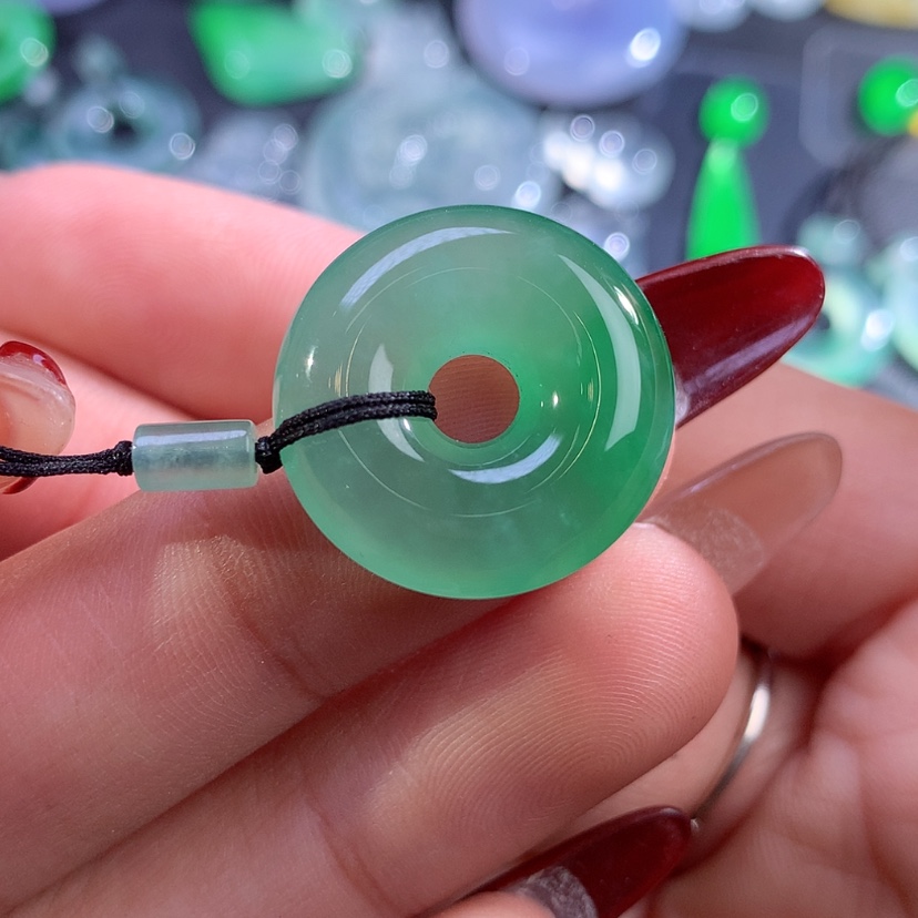 【闪购商品】翡翠颈饰未镶嵌缅甸