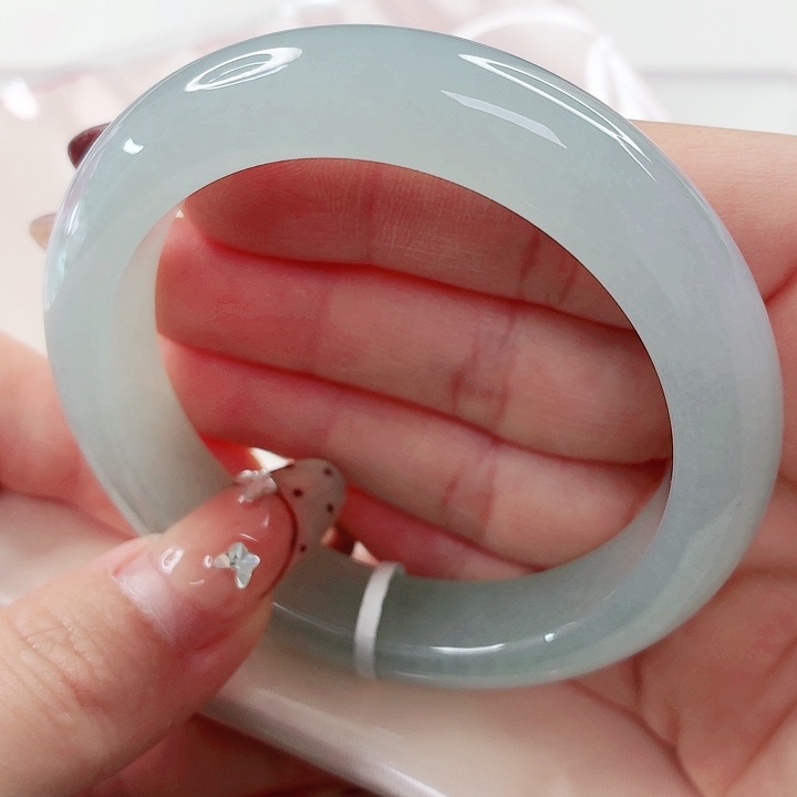 翡翠未镶嵌手镯55.2x572小毕业