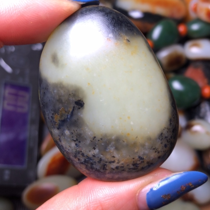 和田玉未镶嵌珠宝奇石