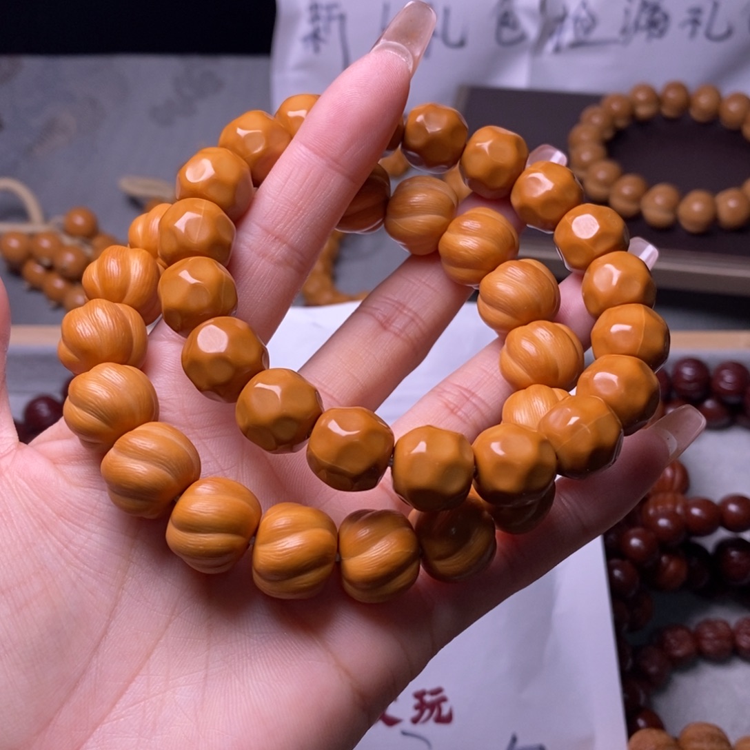 文玩核桃手串奶酪卷卷