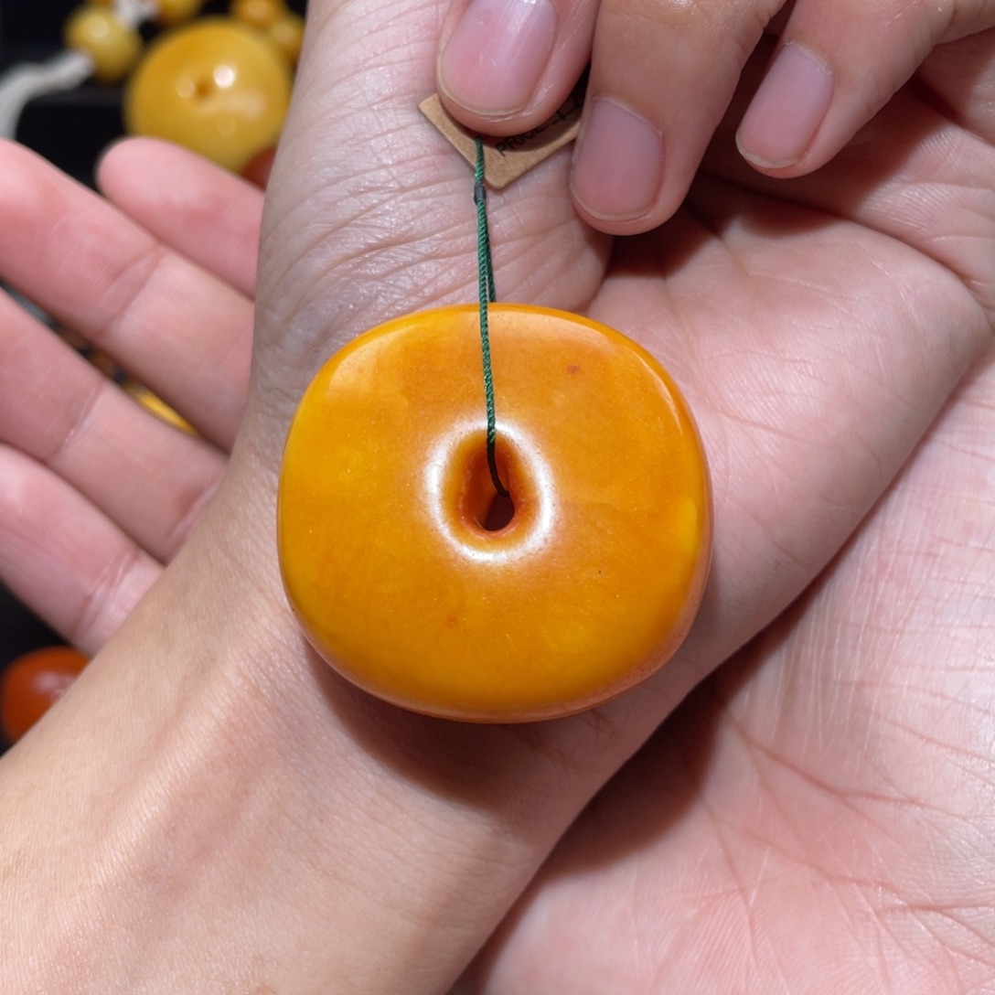 【闪购商品】琥珀裸石未镶嵌饼子