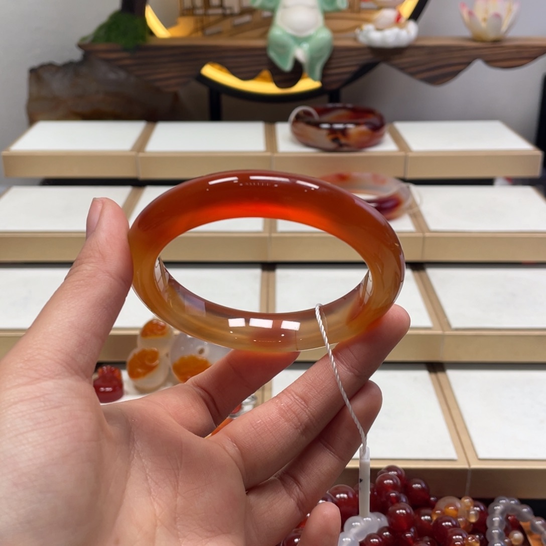 玛瑙/玉髓未镶嵌手镯