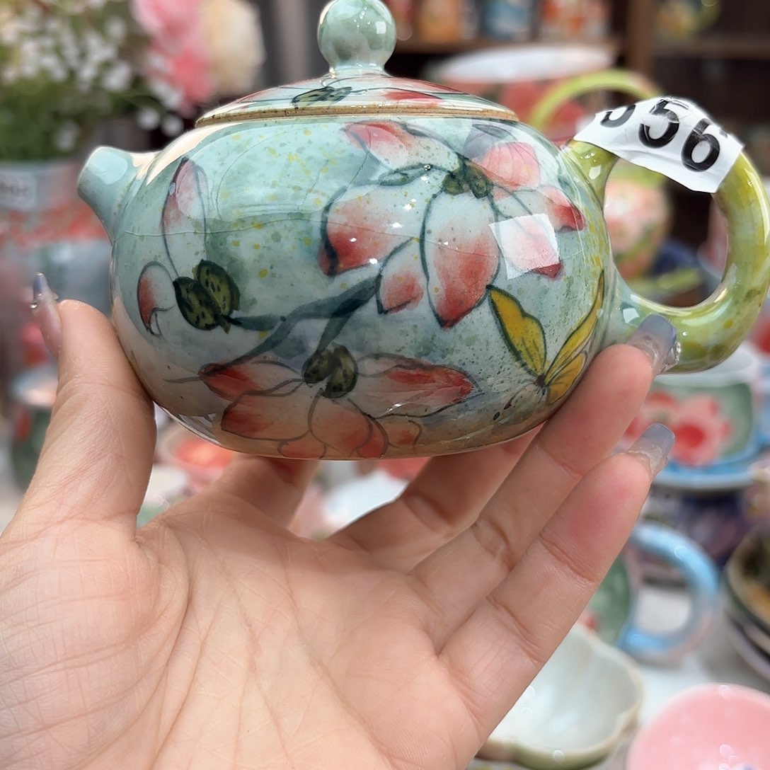 瓷片我不在这里吃饭的呀亲