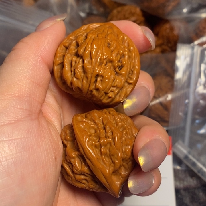 钢***人文玩核桃把件        