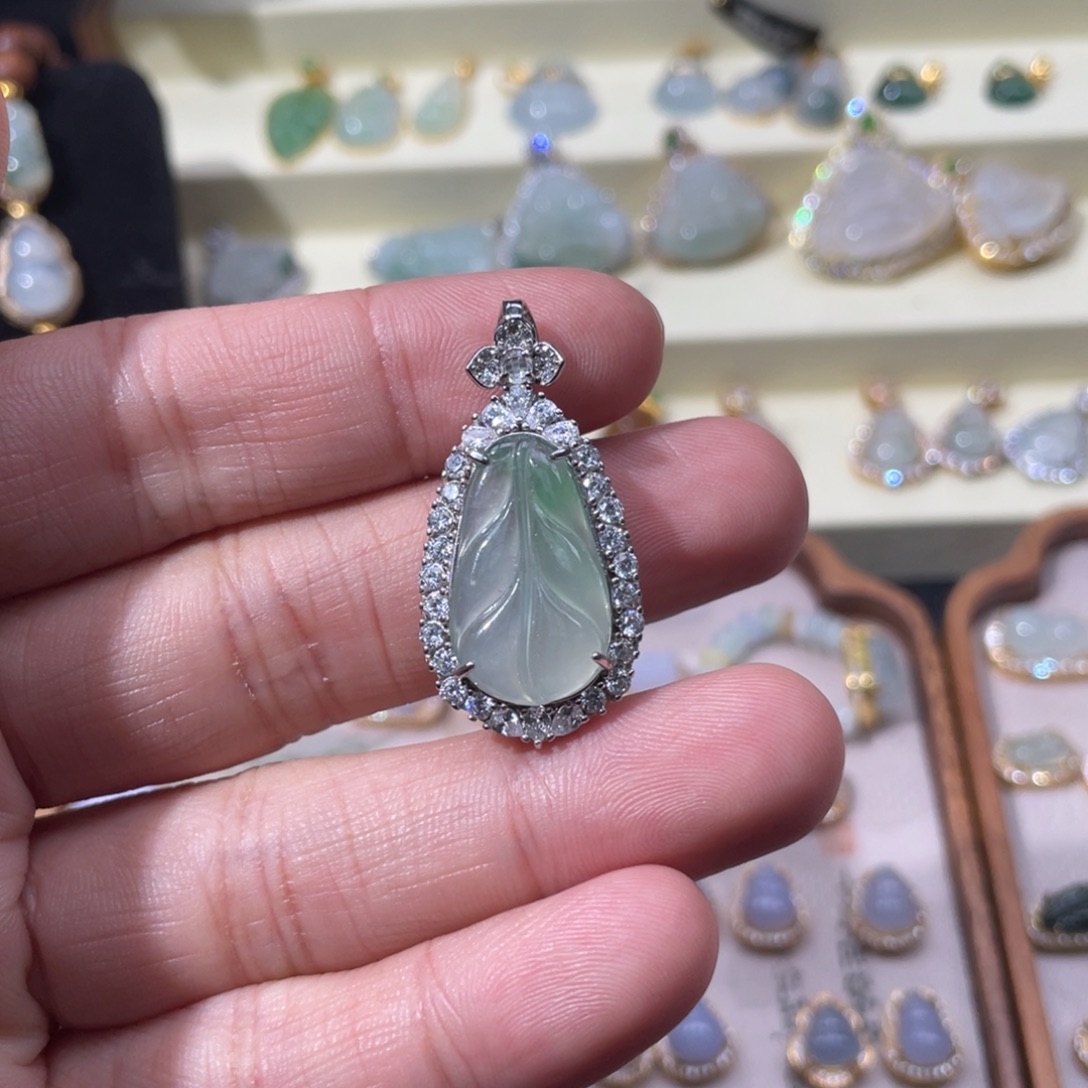 翡翠银S925镶嵌颈饰