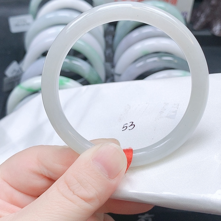 翡翠未镶嵌手镯107