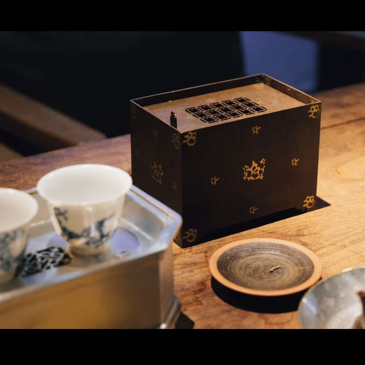 【小崔的茶事】紫铜建水水盂手工鎏金工夫茶配件长12.5宽8高9.5厘米